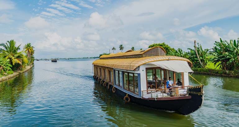 Kerala Houseboat   Jungle Safari Tour Package